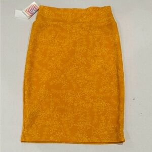 Yellow Gold w White Flowers Knit Skirt LuLaRoe Cassie Size Small - Expandable